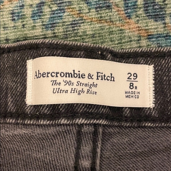 Abercrombie & Fitch Black ‘90s Straight Jeans - Picture 2 of 5